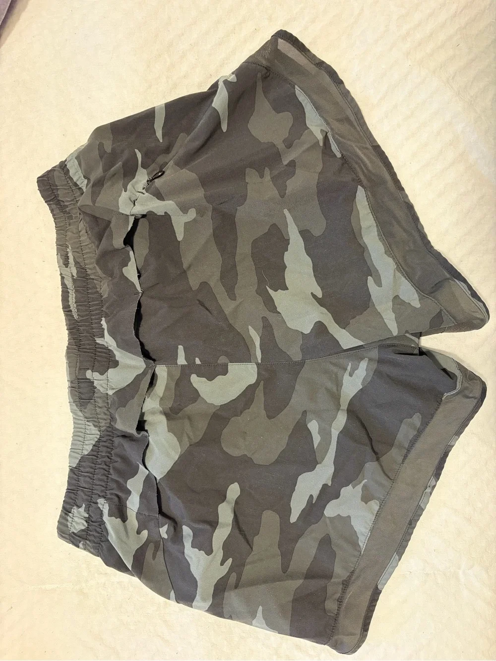 Athleta Women's Camo Athletic Shorts - Olive/Gray